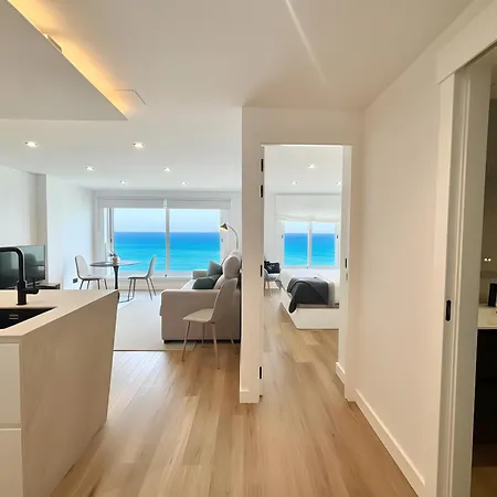 Holibai, Meiga, Apto Moderno, Vistas Al Mar Y Playa Cerca,